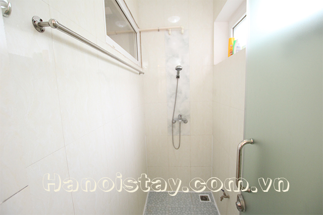 Tranquil and Bright Apartment Rental in Xuan Dieu street, Tay Ho, Cheap Price 6