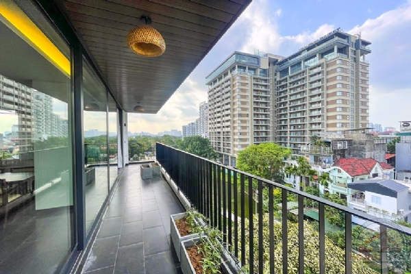 Tranquil Luxury: Rent This Modern 4BR Apartment on Dang Thai Mai, Tay Ho 14