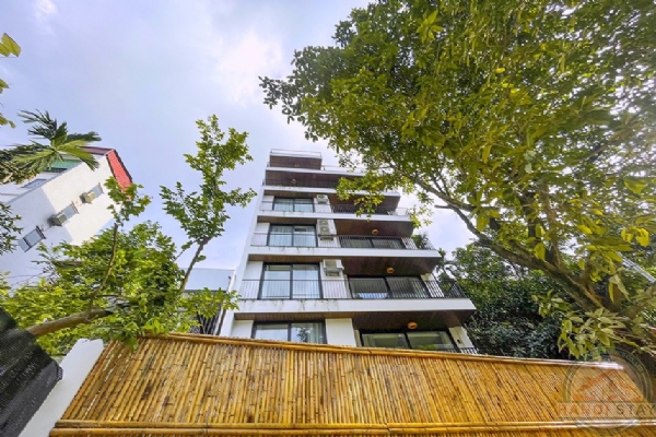 Tranquil Luxury: Rent This Modern 4BR Apartment on Dang Thai Mai, Tay Ho 29
