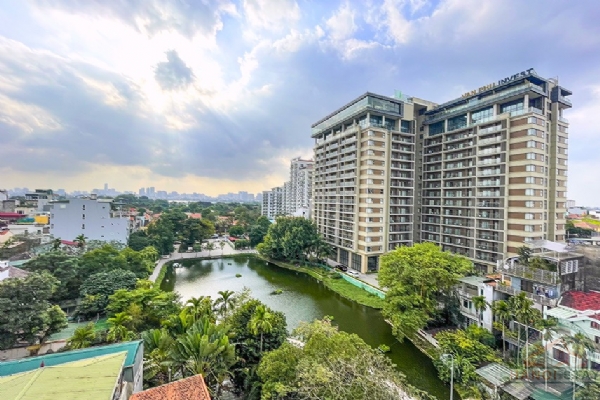 Tranquil Luxury: Rent This Modern 4BR Apartment on Dang Thai Mai, Tay Ho 30