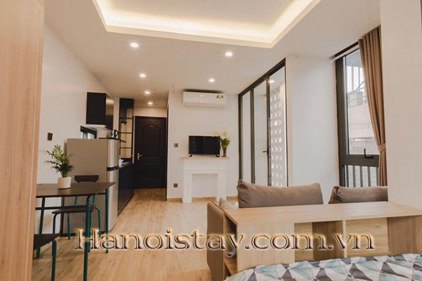 Tranquil One Bedroom Apartment Rental in Hoan Kiem Area, Full Services 7