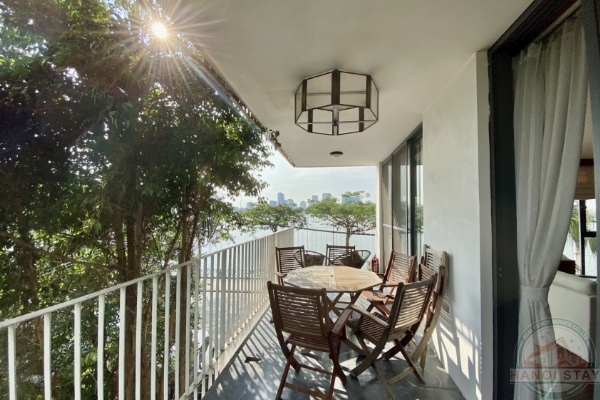Tranquility and Space: 4-BR Apartment for Rent in Xom Chua, Tay Ho, with Nice Views 7
