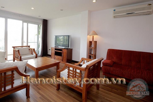 Lake View 03 Bedroom Apartment For Rent in Truc Bach Area, Ba Dinh, 3