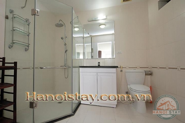 Lake View 03 Bedroom Apartment For Rent in Truc Bach Area, Ba Dinh, 12