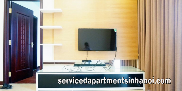 Two bedroom Apartment for rent, unblock view in R5 Tower, Vinhomes Royal City 1