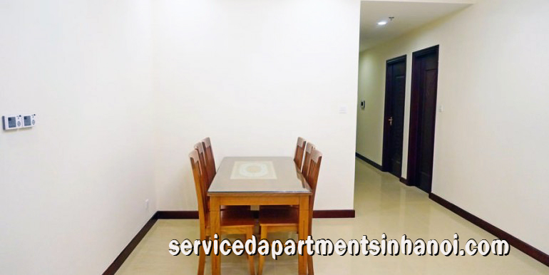 Two bedroom Apartment for rent, unblock view in R5 Tower, Vinhomes Royal City 3