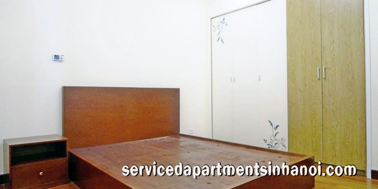 Two bedroom Apartment for rent, unblock view in R5 Tower, Vinhomes Royal City 5