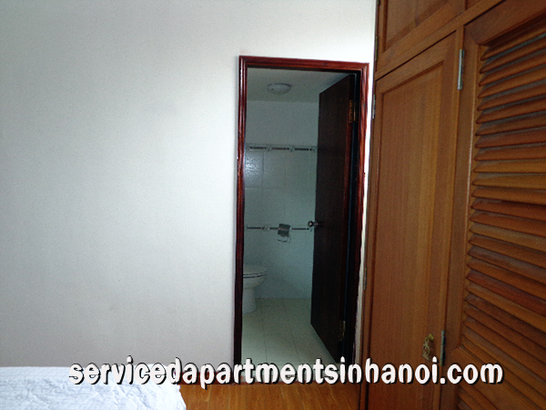 Two bedroom apartment leasing in Xuan Dieu str, West lake 9