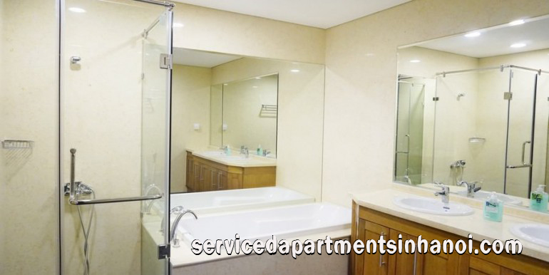 Two bedroom in the Mid Level of R5 Building, Vinhomes Royal City 15
