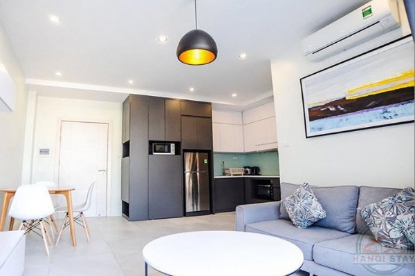 Very Bright and Modern Apartment Rental in Doi Can street, Ba Dinh 4