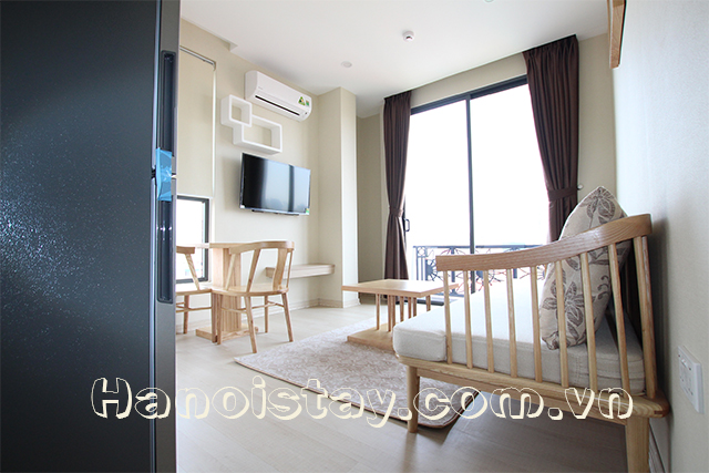 Very Bright and Modern Serviced Apartment Rental in Dao Tan street, Ba Dinh 4