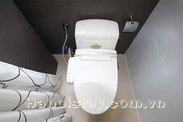 Very Bright and Modern Serviced Apartment Rental in Dao Tan street, Ba Dinh 5