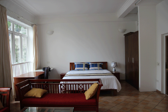 Very Bright Apartment Rental in Xuan Dieu str, Tay Ho 5