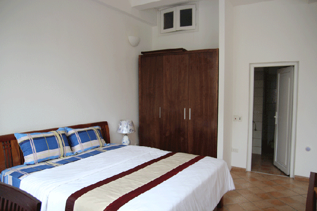Very Bright Apartment Rental in Xuan Dieu str, Tay Ho 6