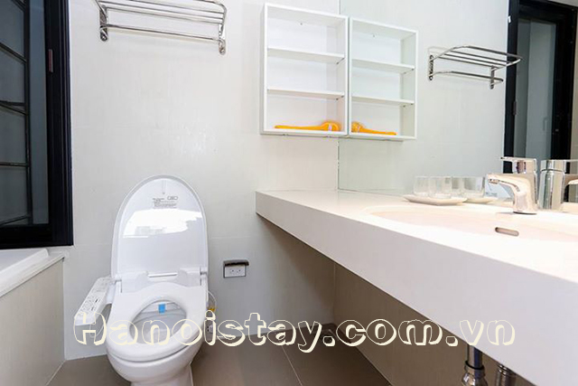 Very Nice Serviced Apartment Rental in Hoang Quoc Viet street, Hanoi 18