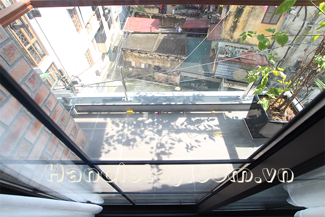 Very Nice Serviced Apartment Rental in Lieu Giai street, Ba Dinh 3