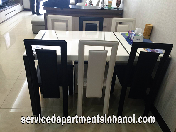 Well Decorated Two bedroom Apartment rental in R5 Tower, Royal City 3