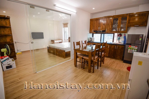 WEll FURNISHED APARTMENT in CAU GIAY District -