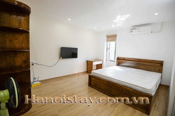 WEll FURNISHED APARTMENT in CAU GIAY District -