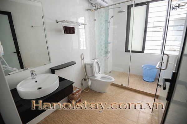 WEll FURNISHED APARTMENT in CAU GIAY District -