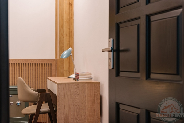 Well Furnished & Delicate Apartmnent for rent in Kim Ma str, Ba dinh 5