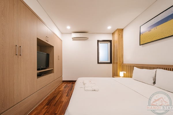 Well Furnished & Delicate Apartmnent for rent in Kim Ma str, Ba dinh 6