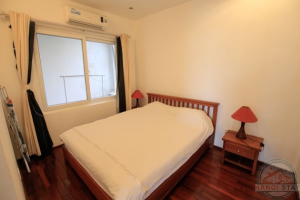 West Lake View: Reasonably Priced 02 Bedroom Apartment for rent in Quang An Str, Tay Ho 2