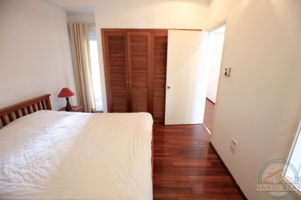 West Lake View: Reasonably Priced 02 Bedroom Apartment for rent in Quang An Str, Tay Ho 12