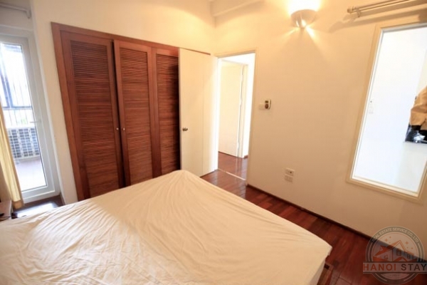 West Lake View: Reasonably Priced 02 Bedroom Apartment for rent in Quang An Str, Tay Ho 4