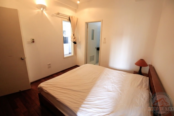 West Lake View: Reasonably Priced 02 Bedroom Apartment for rent in Quang An Str, Tay Ho 9
