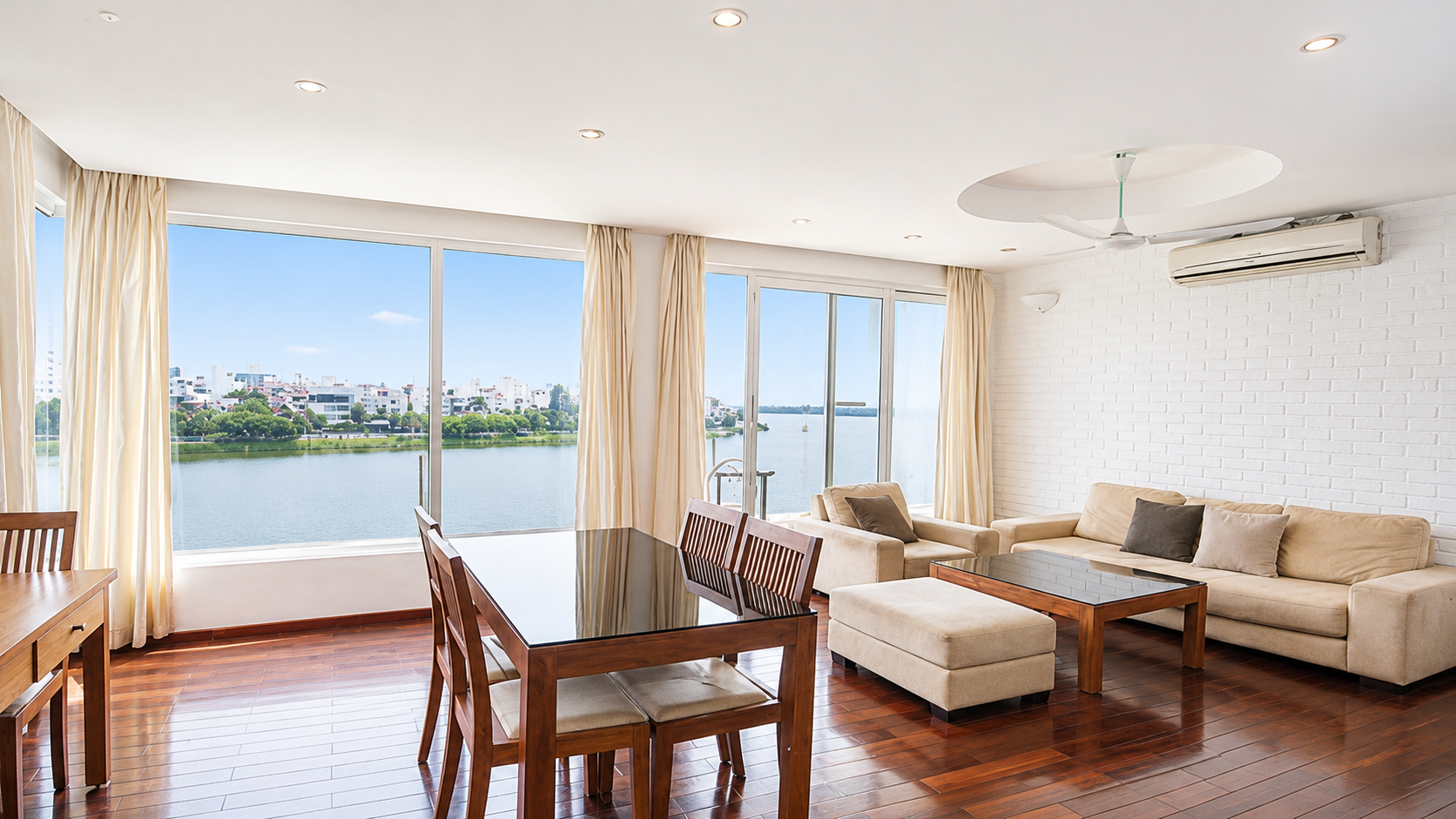 Rental 2 beds serviced apartment for rent in Quang An street ,Panorama lake view