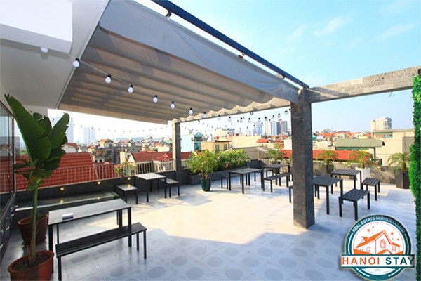 Western Artistic Property Rental in Lac Long Quan street, Cau Giay, Lovely Terrace 1