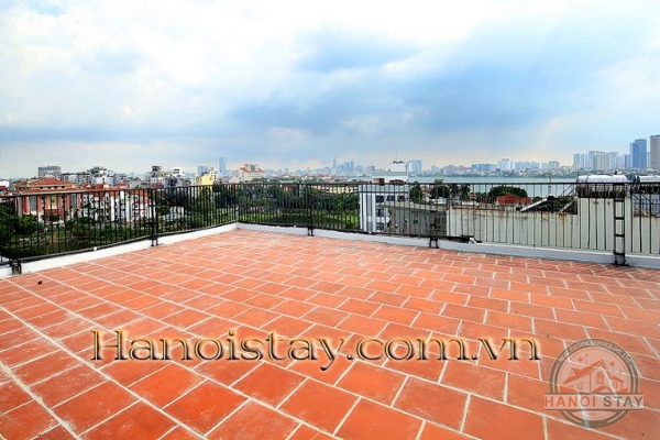 *Wow! Beautiful Lakefront Spacious & delightful 03 BR Apartment Rental in Tay Ho District, Hanoi* 2