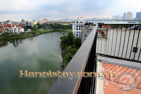 *Wow! Beautiful Lakefront Spacious & delightful 03 BR Apartment Rental in Tay Ho District, Hanoi* 3
