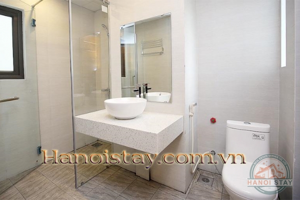*Wow! Beautiful Lakefront Spacious & delightful 03 BR Apartment Rental in Tay Ho District, Hanoi* 23
