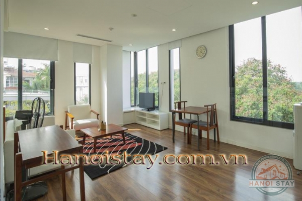 *Wow! Lake View Serviced Apartment Rental in Ho Ba Mau Area, Modern Amenities* 3