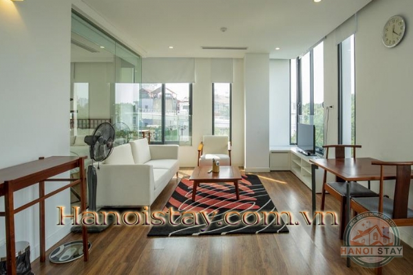*Wow! Lake View Serviced Apartment Rental in Ho Ba Mau Area, Modern Amenities* 6