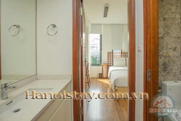 *Wow! Lake View Serviced Apartment Rental in Ho Ba Mau Area, Modern Amenities* 16