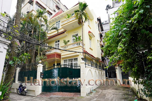 ❤ To Ngoc Van Villa For Rent, Tay Ho - Five Bedrooms with Open View ❤ 1