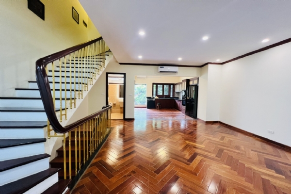 💥 RARE FIND: SPACIOUS 4-BED TOWNHOUSE ON DANG THAI MAI - TAY HO